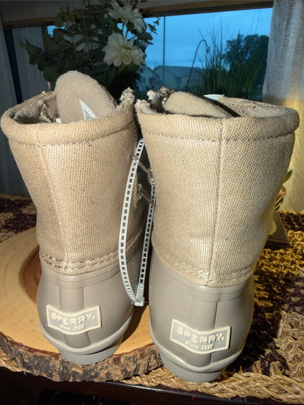 Sperry Saltwater Shimmer Duck Boots Dove Taupe Women’s Size 5 M STS86431